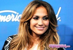 JLo le gana a Lady Gaga