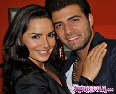 Jencarlos Canela y Carmen Villalobos