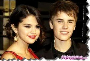 Justin Bieber y su novia cantan en karaoke Justin Bieber y su novia cantan en karaoke