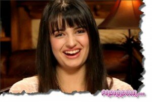 Rebecca Black primero en YouTube