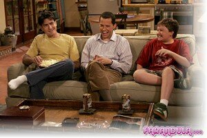 Two and a Half Men se transforma Two and a Half Men se transforma